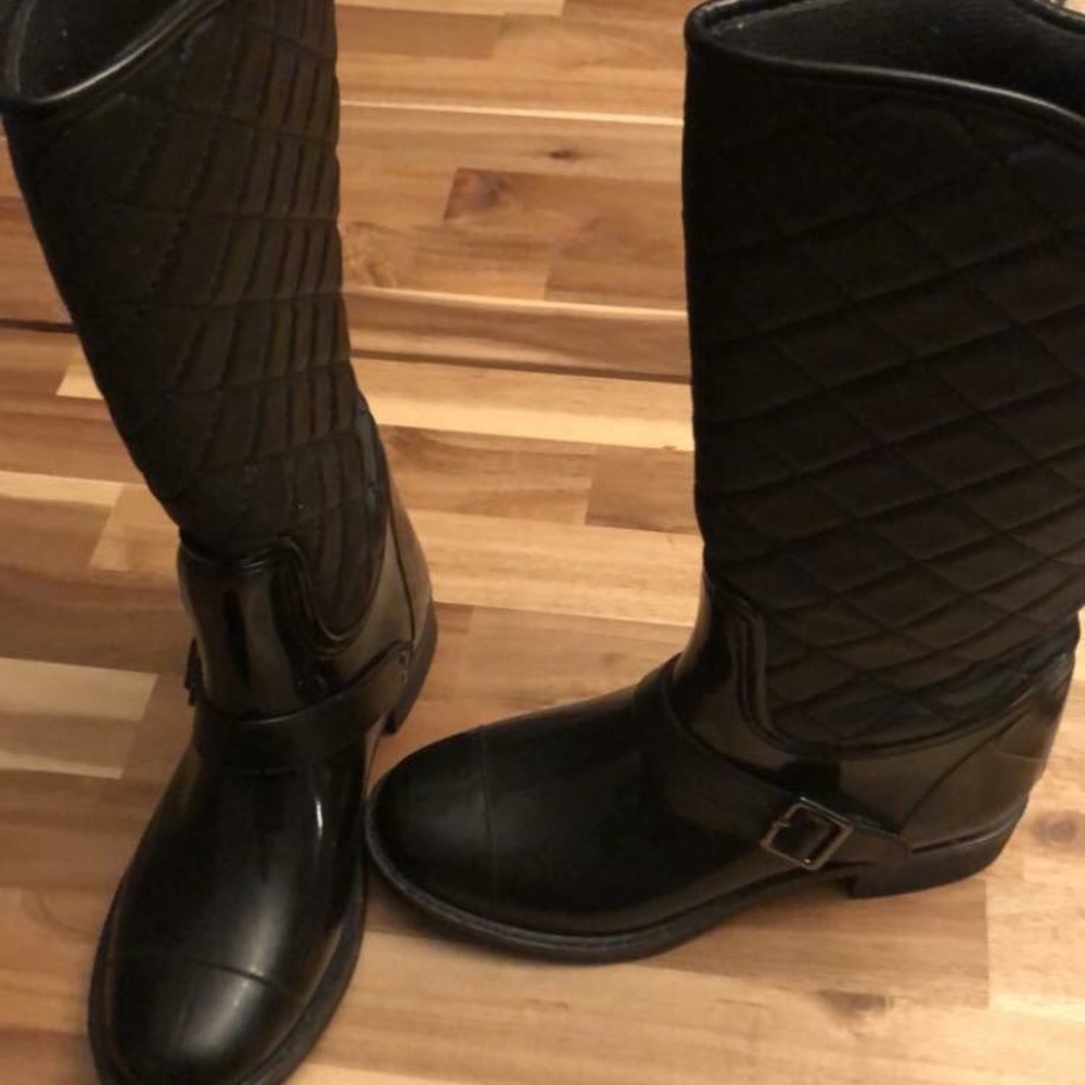 Black Rain Boots